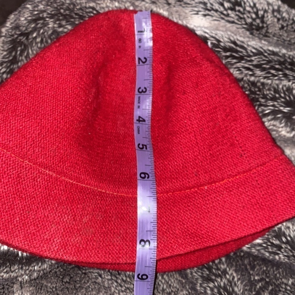 August hat company red wool bucket hat - Picture 5 of 9